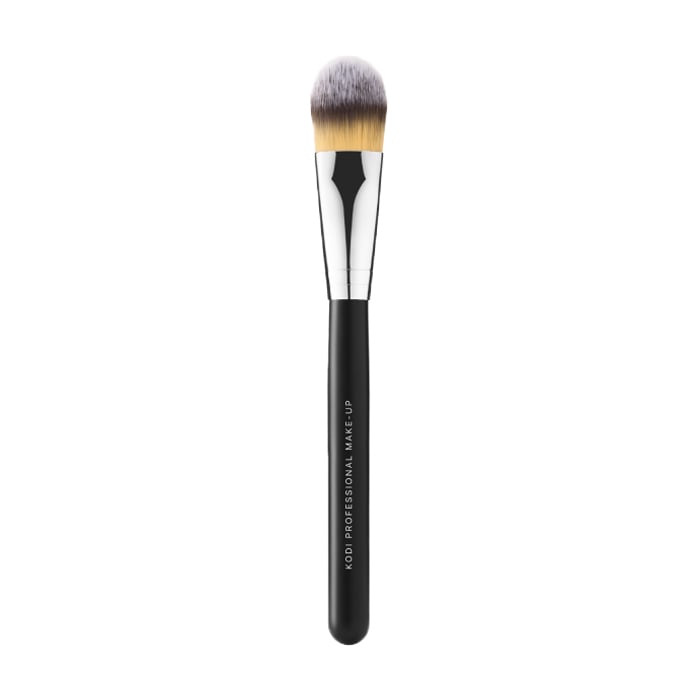 Пензель Kodi Professional Make-Up 106 для основи (синтетичний ворс)